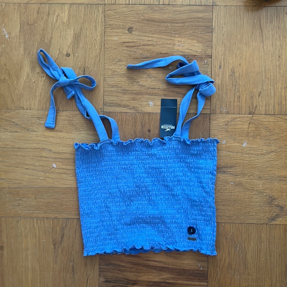 NWT Hollister Light Blue Crop Top